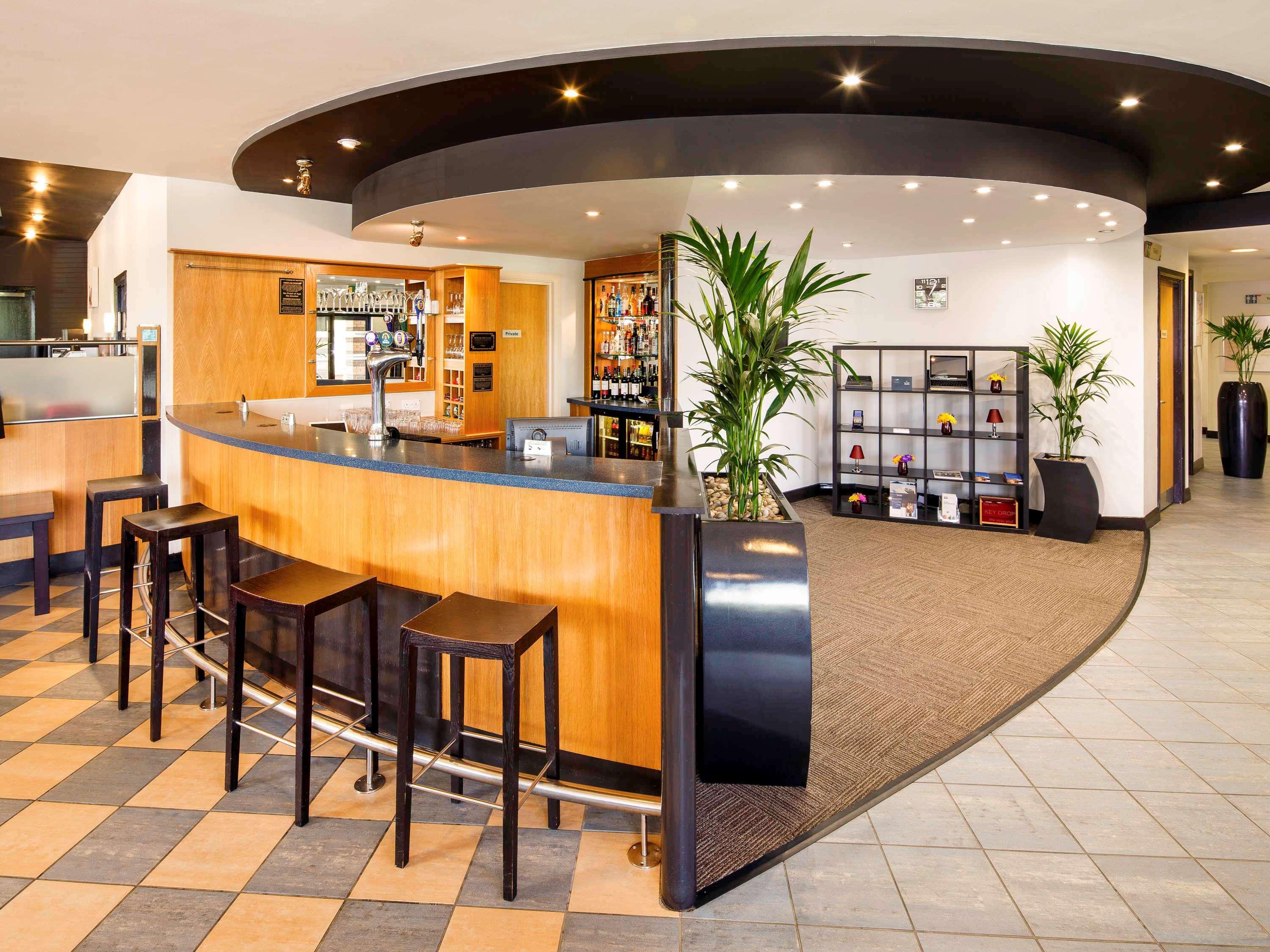 Ibis Wellingborough Hotel Exterior photo