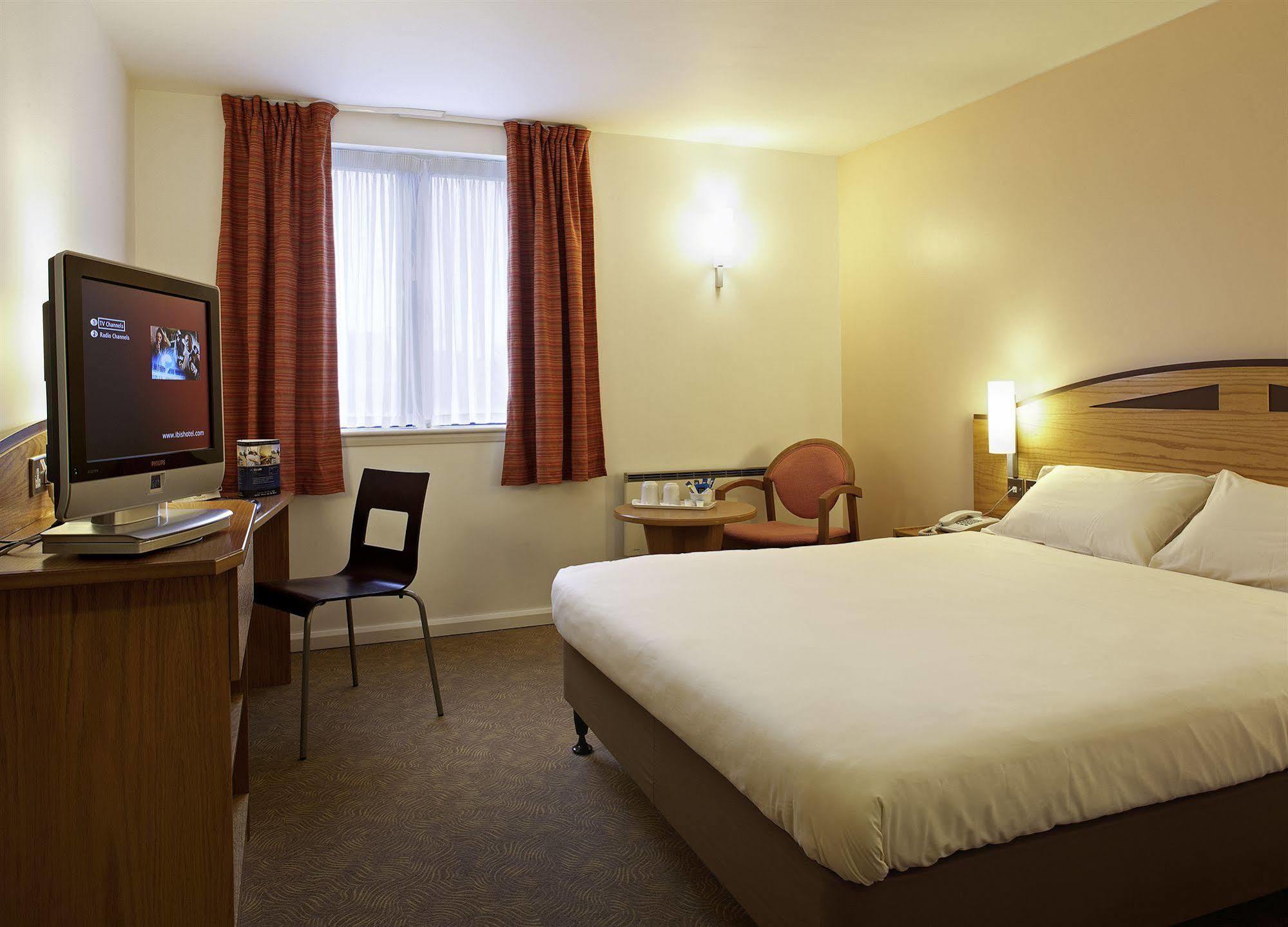 Ibis Wellingborough Hotel Exterior photo